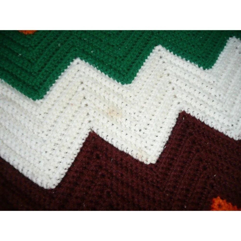 VTG Crochet Chevron Ripple Afghan Throw Blanket Earth Tones 36 x 52 - 70's